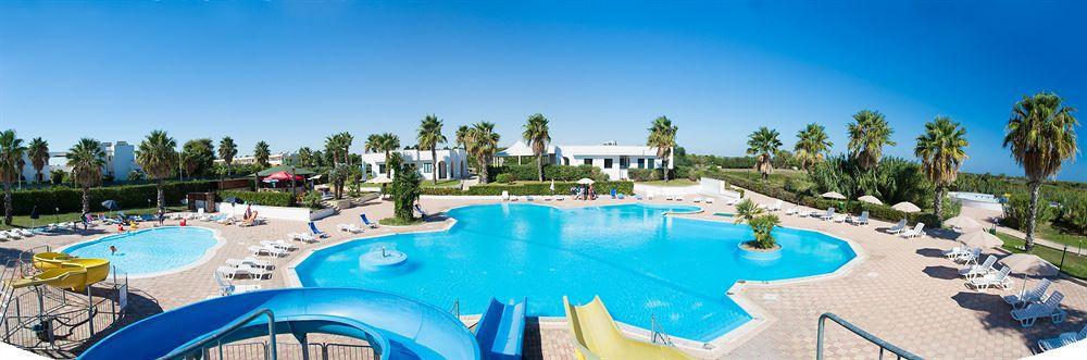 Alba Azzurra - Cdshotels 토레 델 로소 외부 사진